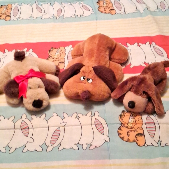 Vintage 90's,Bundle of 3 Little Sad Eyed Hush 🐶 Looking for Their Forever Home - Picture 1 of 6